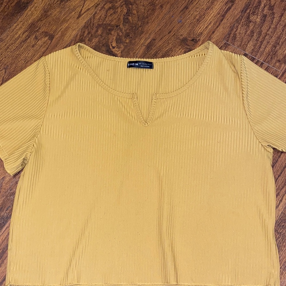Yellow ribbed crop top